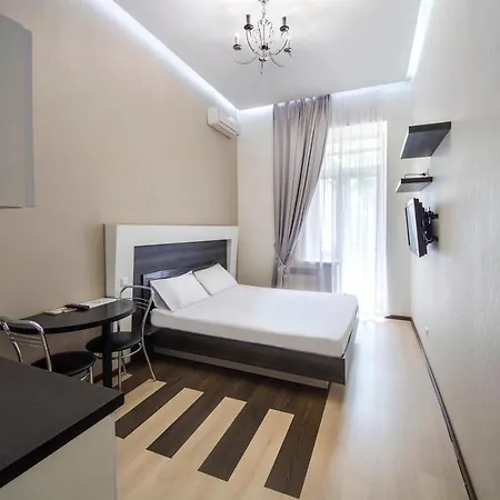 Dayflat Apartments On Mykhailivs'Ka Kyiv Exterior photo