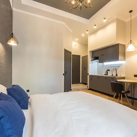 Dayflat Apartments On Mykhailivs'Ka Kyiv Exterior photo