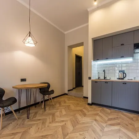 Dayflat Apartments On Mykhailivs'Ka Kyiv Exterior photo