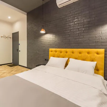 Dayflat Apartments On Mykhailivs'Ka Kyiv Exterior photo