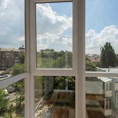 Dayflat Apartments On Mykhailivs'Ka Kyiv Exterior photo