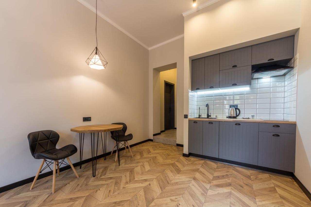 Apartment Dayflat On Mykhailivs'ka *